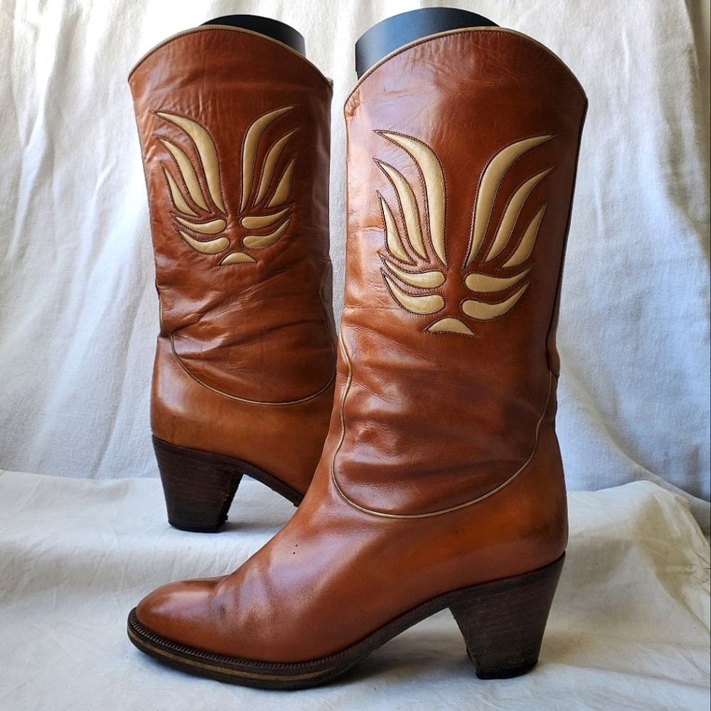 Pollini Brown Heeled Boots with Cream Detailing